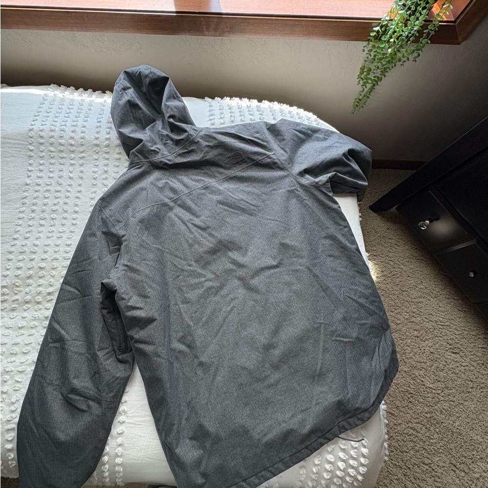 The North Face Men's Gray Hooded Jacket • Size XL - Picture 9 of 10